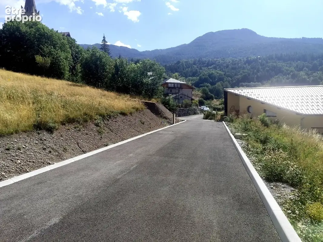 Terrain à bâtir de 472 m² avec vue sur les montagnes – Risoul - photo 3