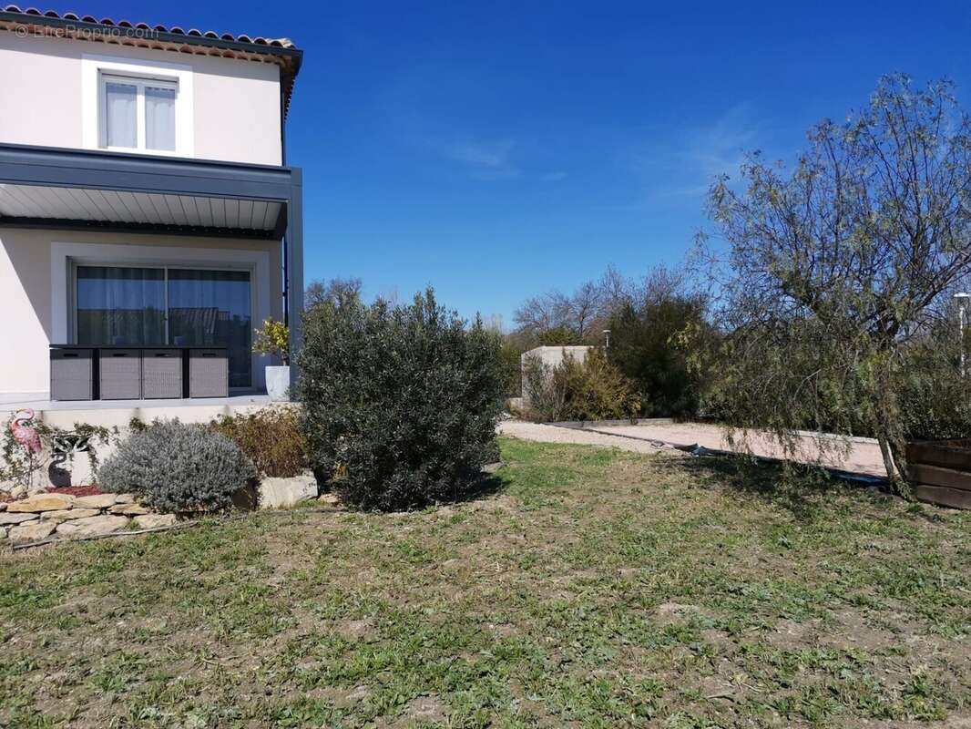 Maison à LE THOLONET