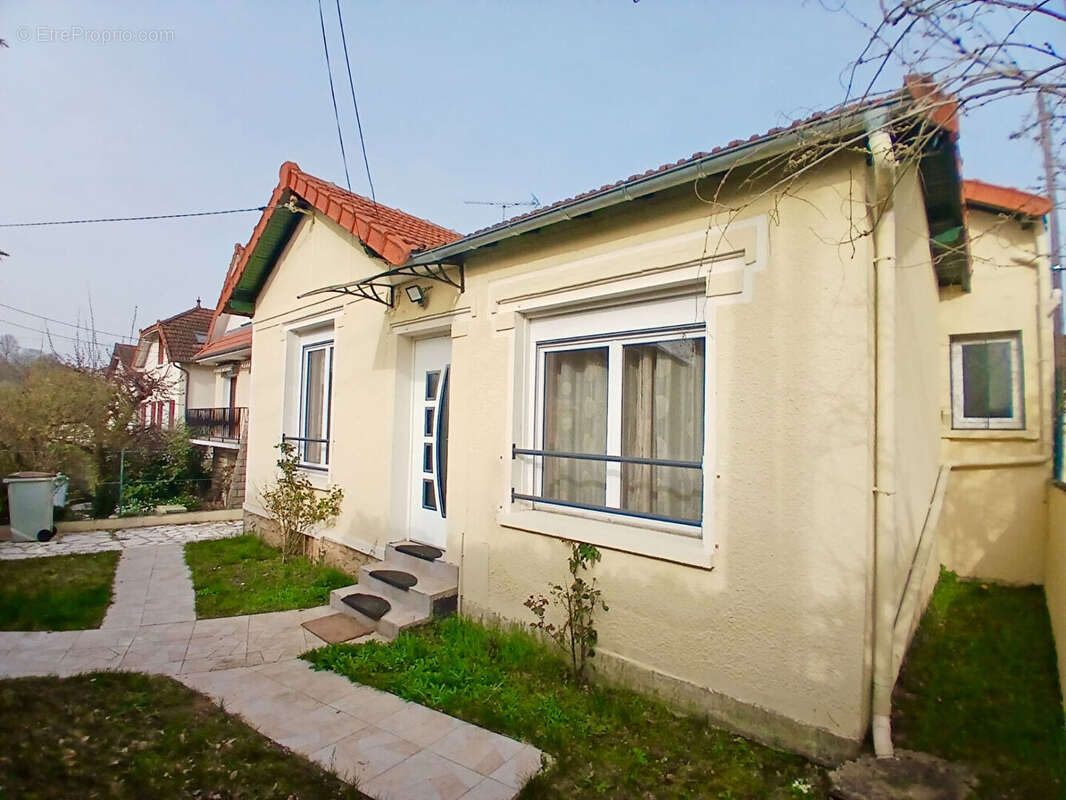 Maison de plain-pied rénovée - Secteur Sauvageon - photo 18