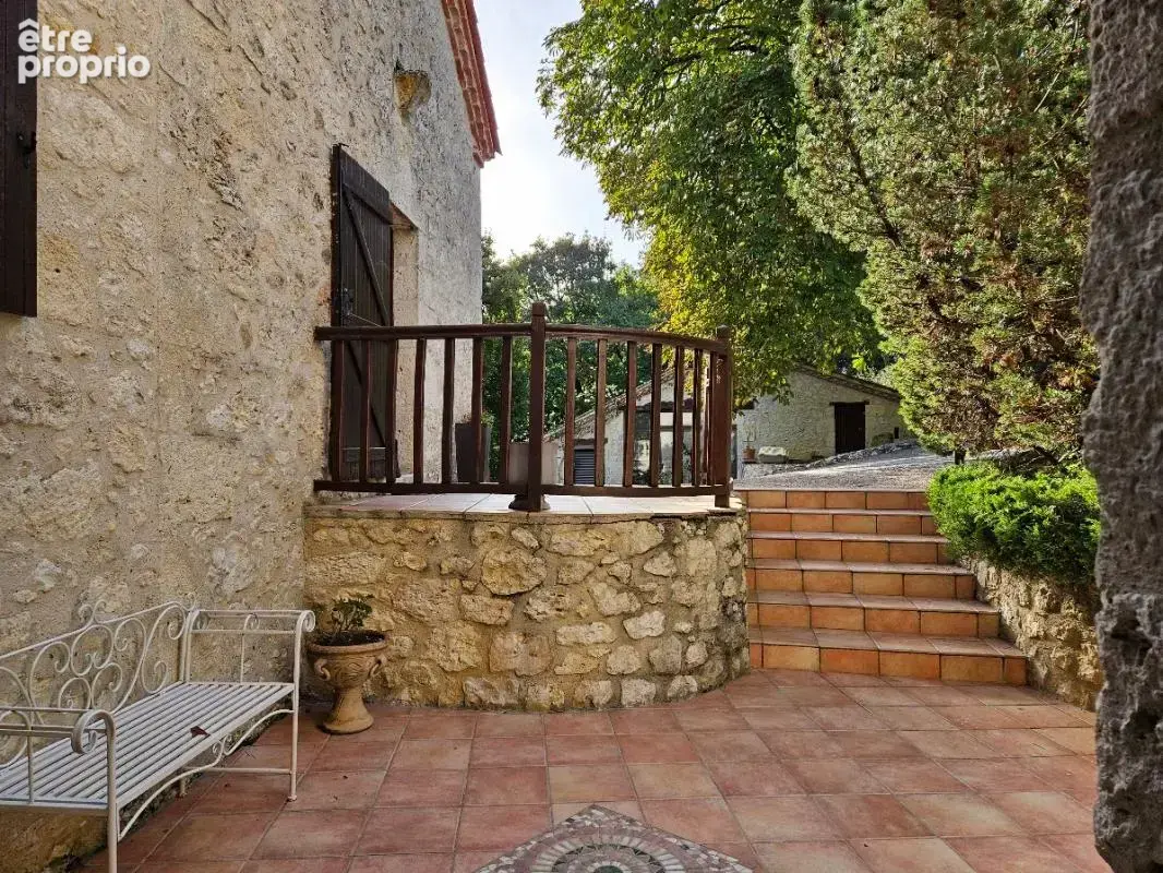 Laroque-Timbaut : Havre de Paix et d'Histoire : Domaine en Pierre du XVIIIe Siècle : Maison de Caractère 310 m² habitables +  dé - photo 3