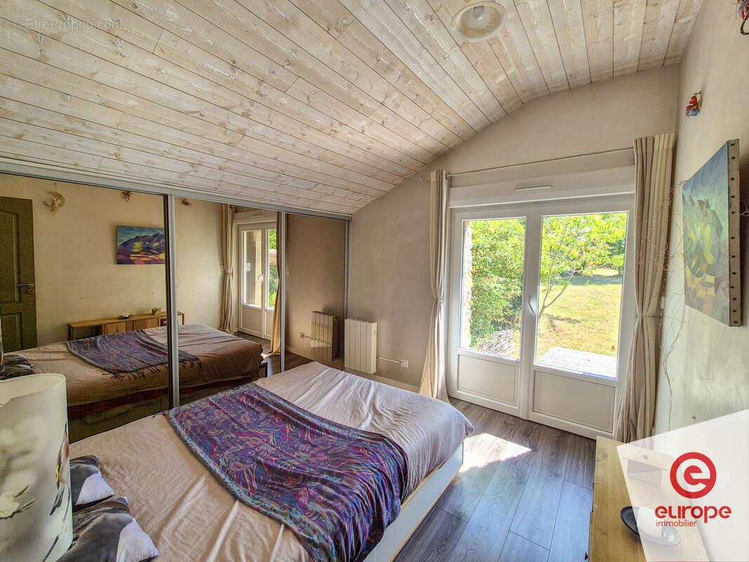 Maison 4 pièces de 105m2 avec jardin et dépendances au porte du Morvan - photo 18