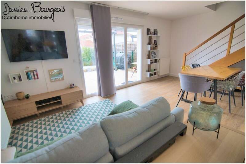 Maison à SAINT-GENIS-POUILLY