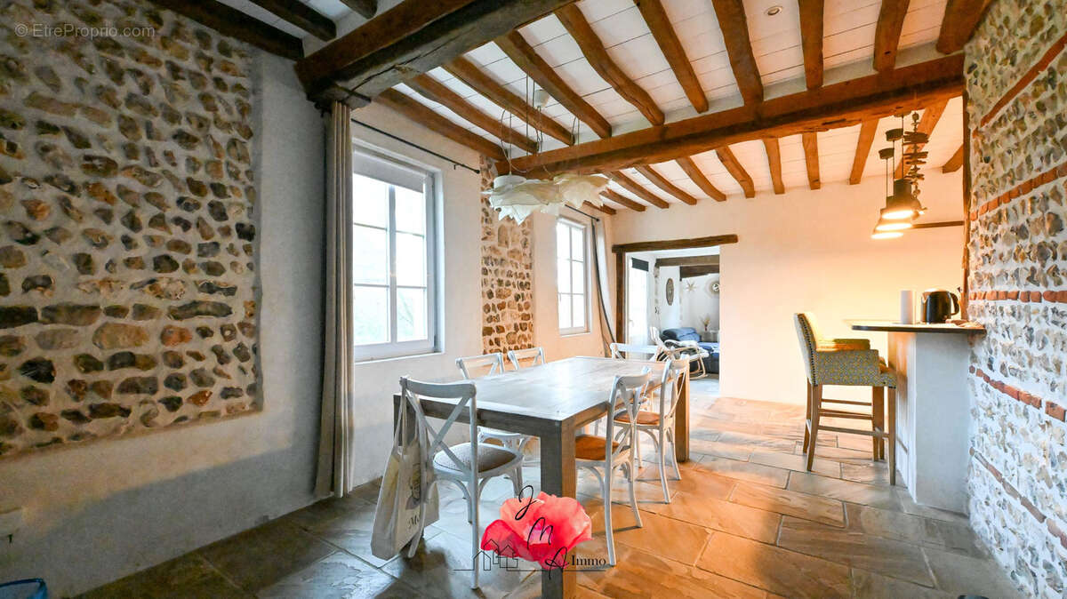 Maison à PIERREFIQUES