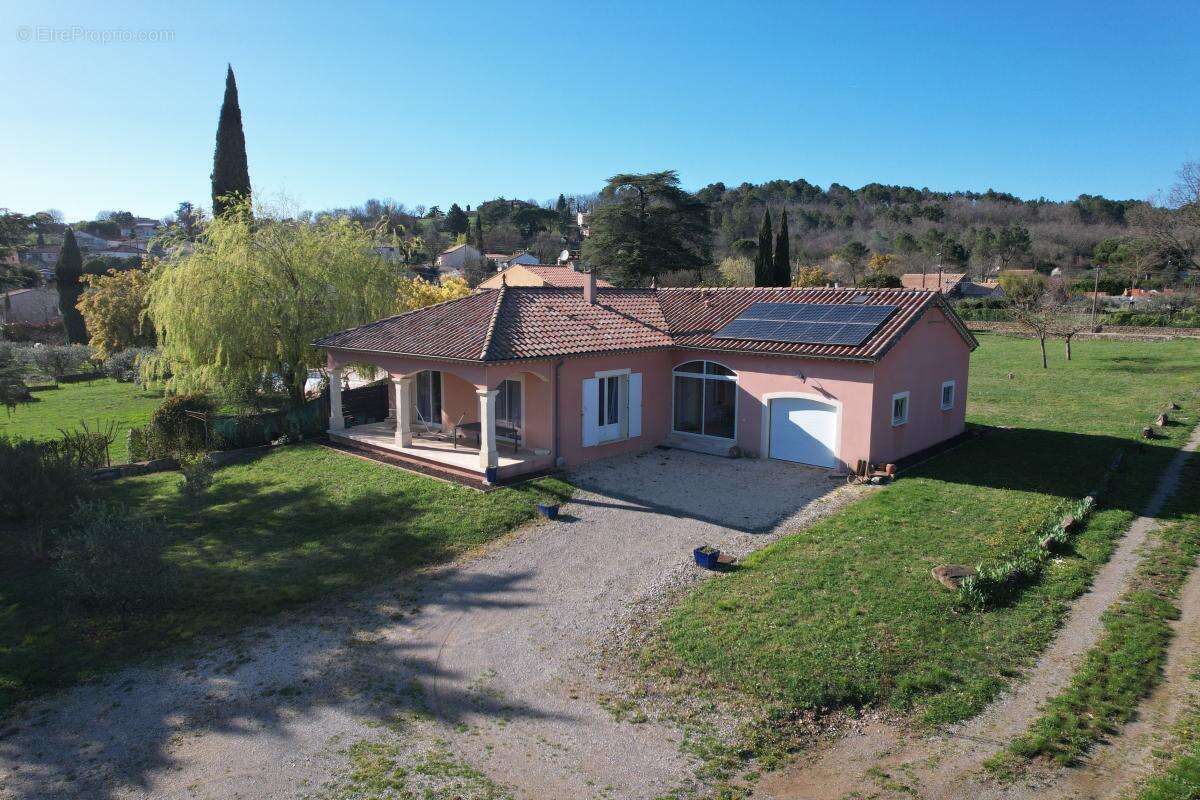 Maison à LAURAC-EN-VIVARAIS