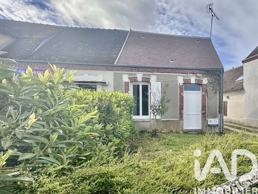 Photo 1 - Maison à VARENNES-CHANGY