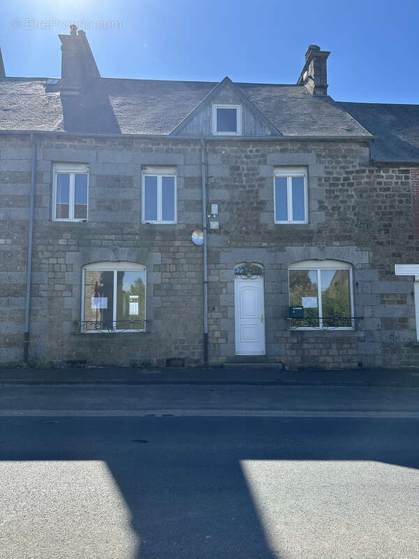 Maison à REFFUVEILLE