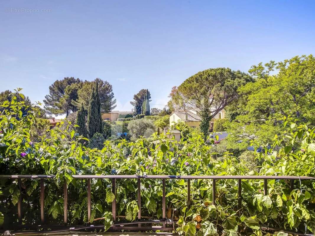 Maison à MOUGINS