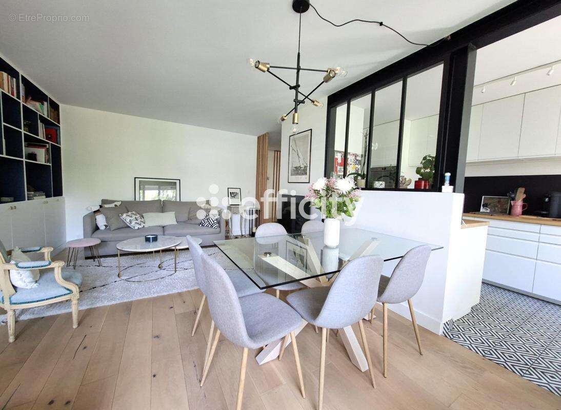 Appartement à GARCHES