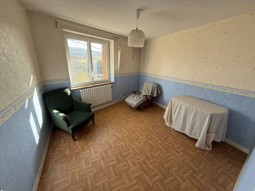 Appartement à JULIENAS