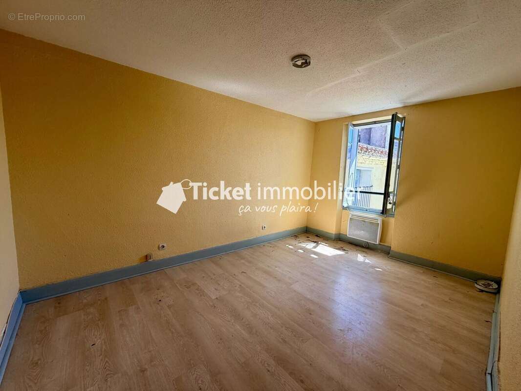 T3 à rénover – Centre-ville de Castres – 59 900 € - photo 7