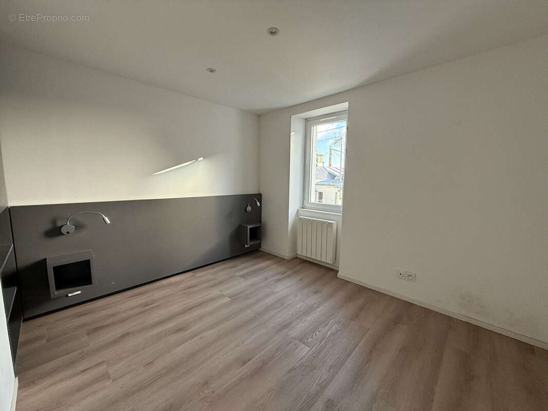 Maison à LE RELECQ-KERHUON