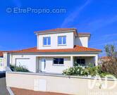 Photo 1 - Maison à COMMELLE-VERNAY