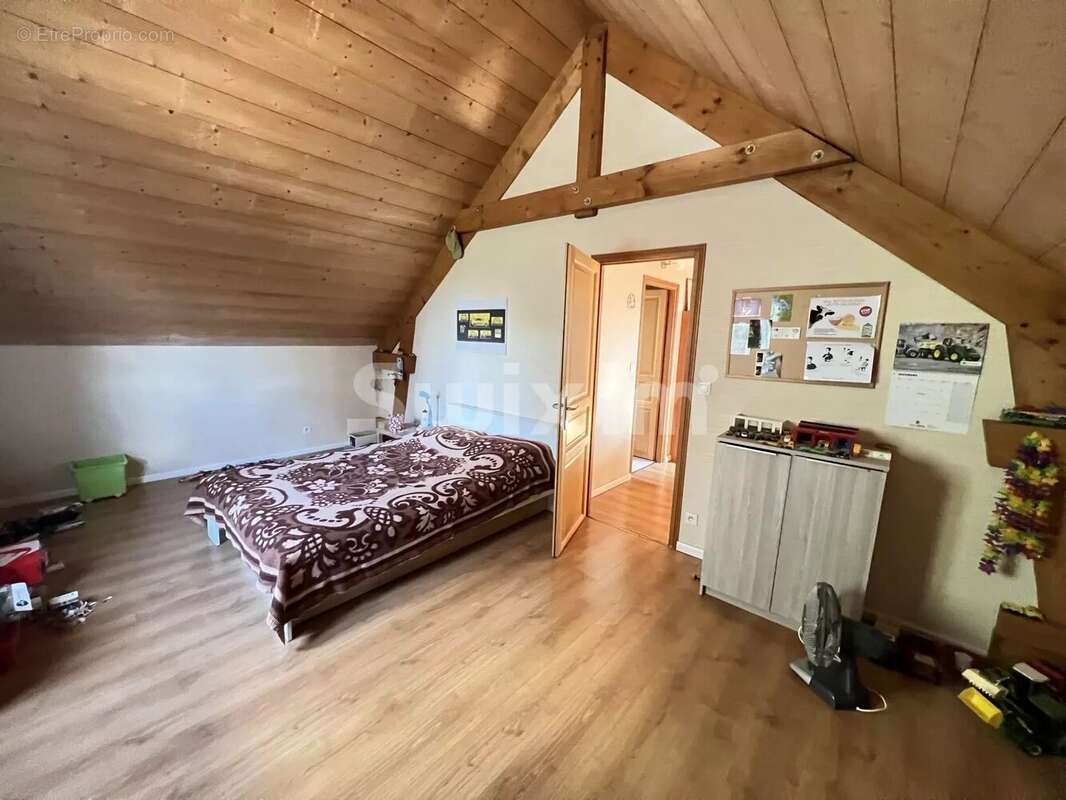 Maison à LONS-LE-SAUNIER