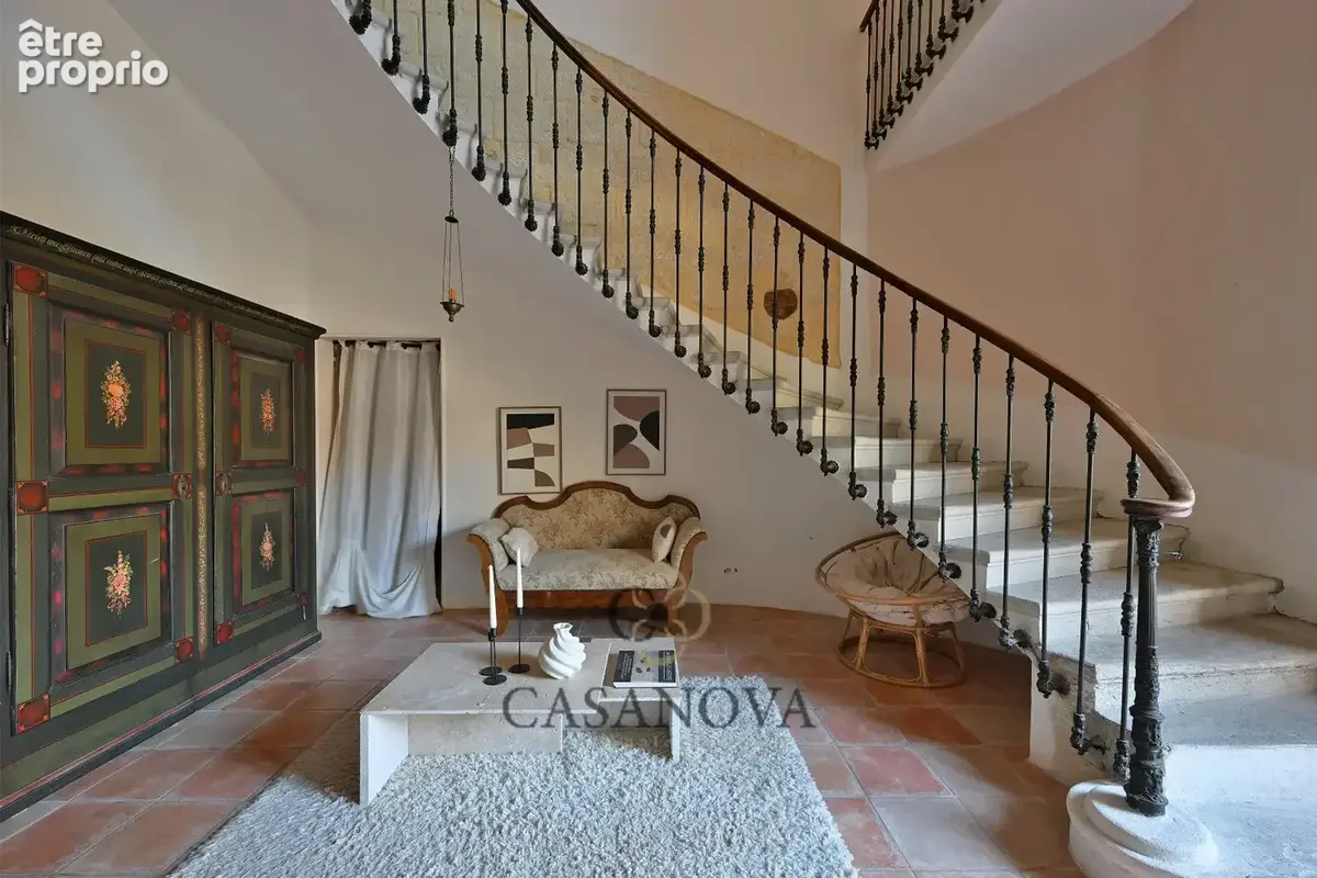 Maison de maitre 385 m² avec 7 chambres, piscine et potentiel d'aménagement - photo 3