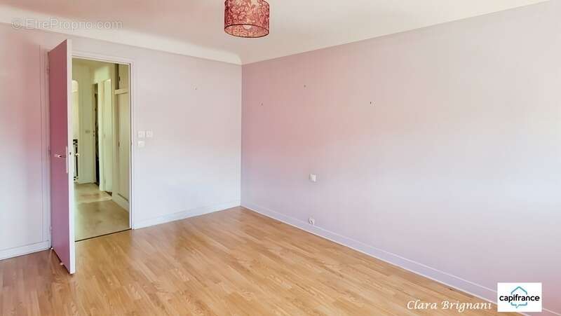 Maison à vendre - 6 pièces, 156m² à Avrainville - sous-sol total et terrain arboré de 1 555 m² - photo 12
