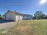 Maison à MOULIETS-ET-VILLEMARTIN