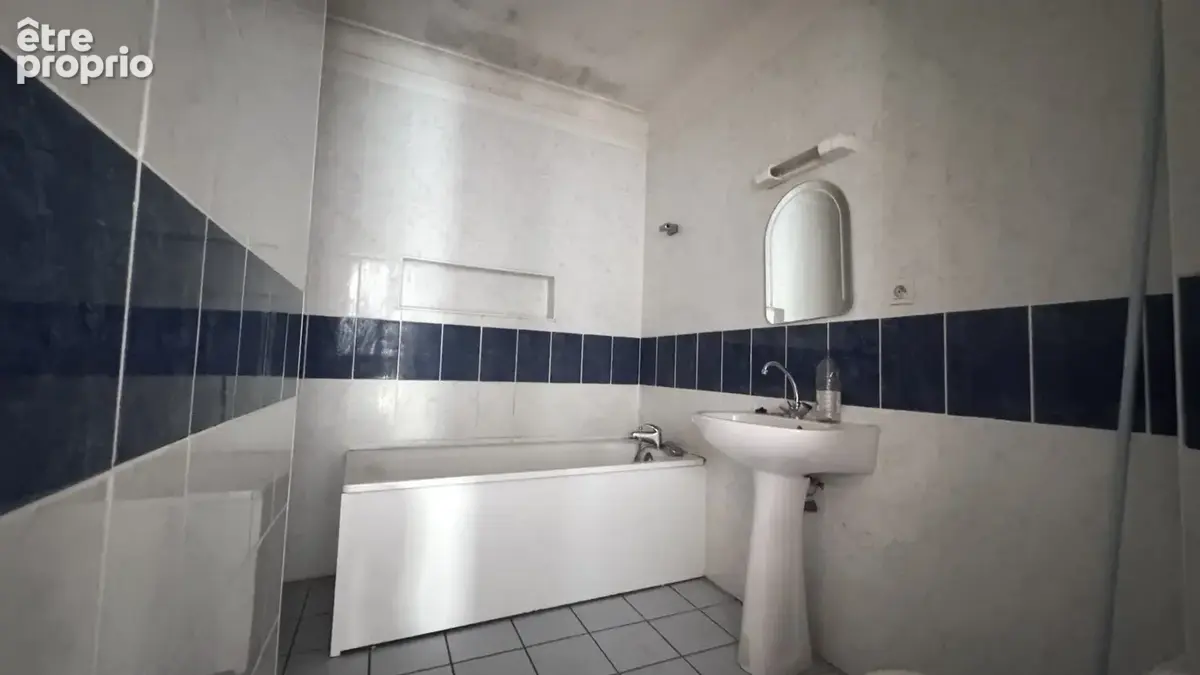 AGDE  Appartement de caractère 90 m²  2 chambres  Charme de l'ancien - photo 6