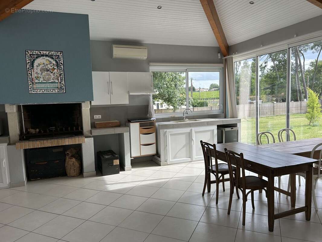 Maison à SAINT-MEDARD-D&#039;EYRANS