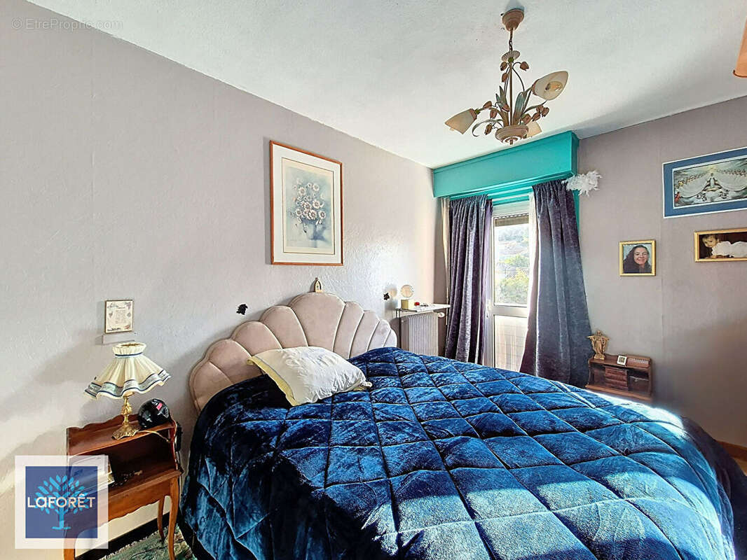 Appartement à VALLAURIS