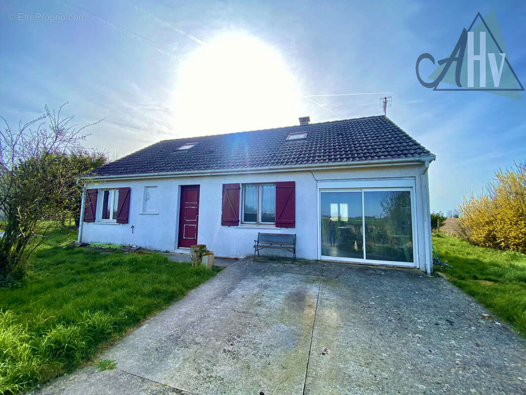 Maison à LOUAN-VILLEGRUIS-FONTAINE