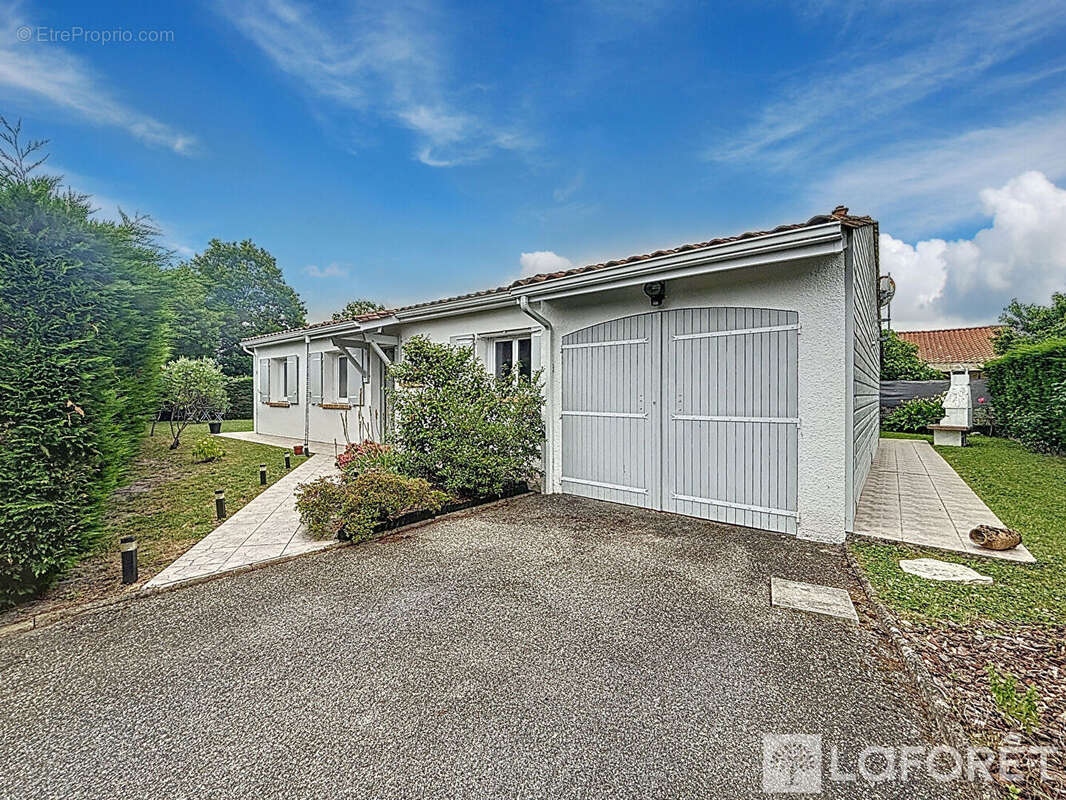 Maison à SAINTE-EULALIE