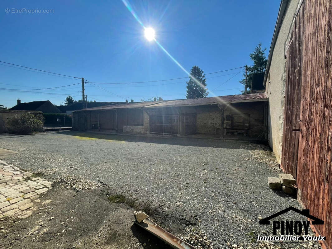 Maison à LORREZ-LE-BOCAGE-PREAUX