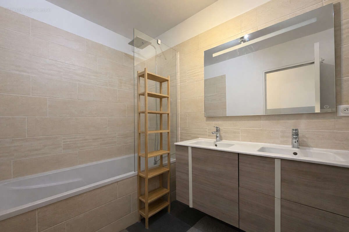 SDB - Appartement à BRUNOY