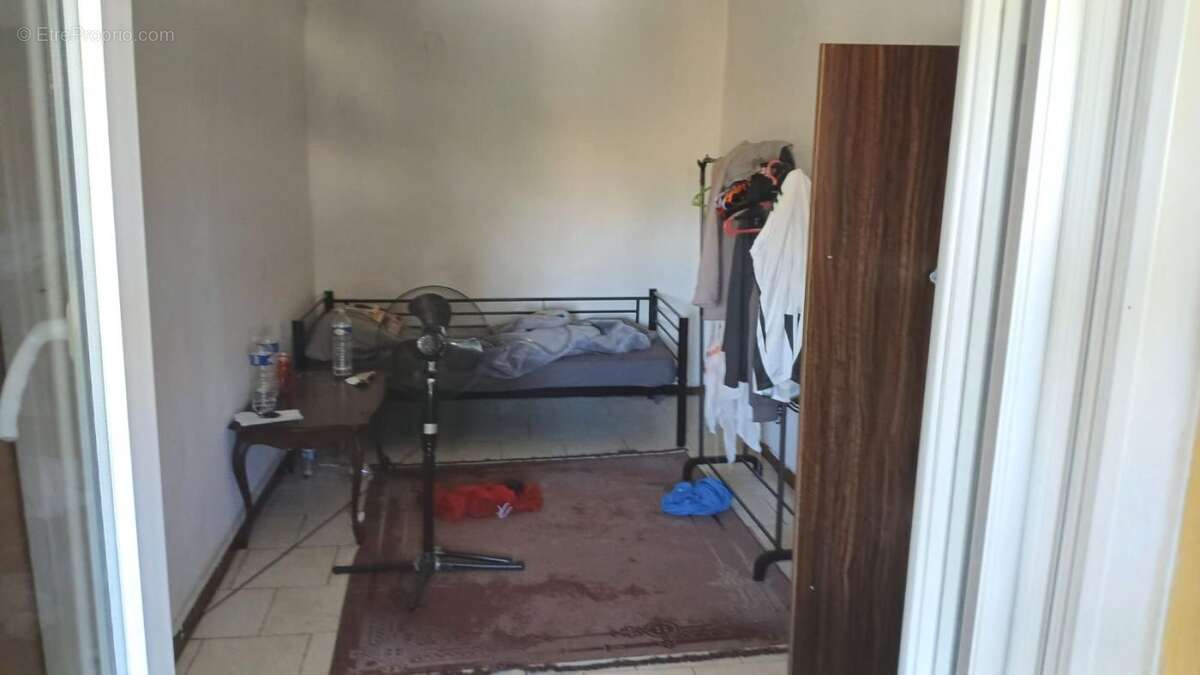 Appartement à MARSEILLE-3E