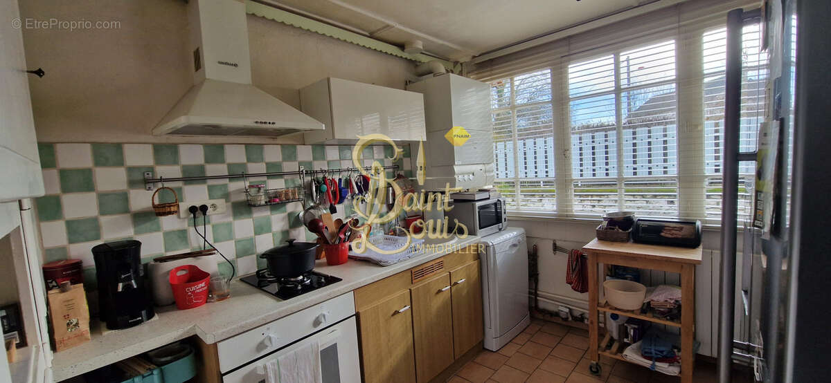 Maison à CHAMPIGNY-SUR-VEUDE