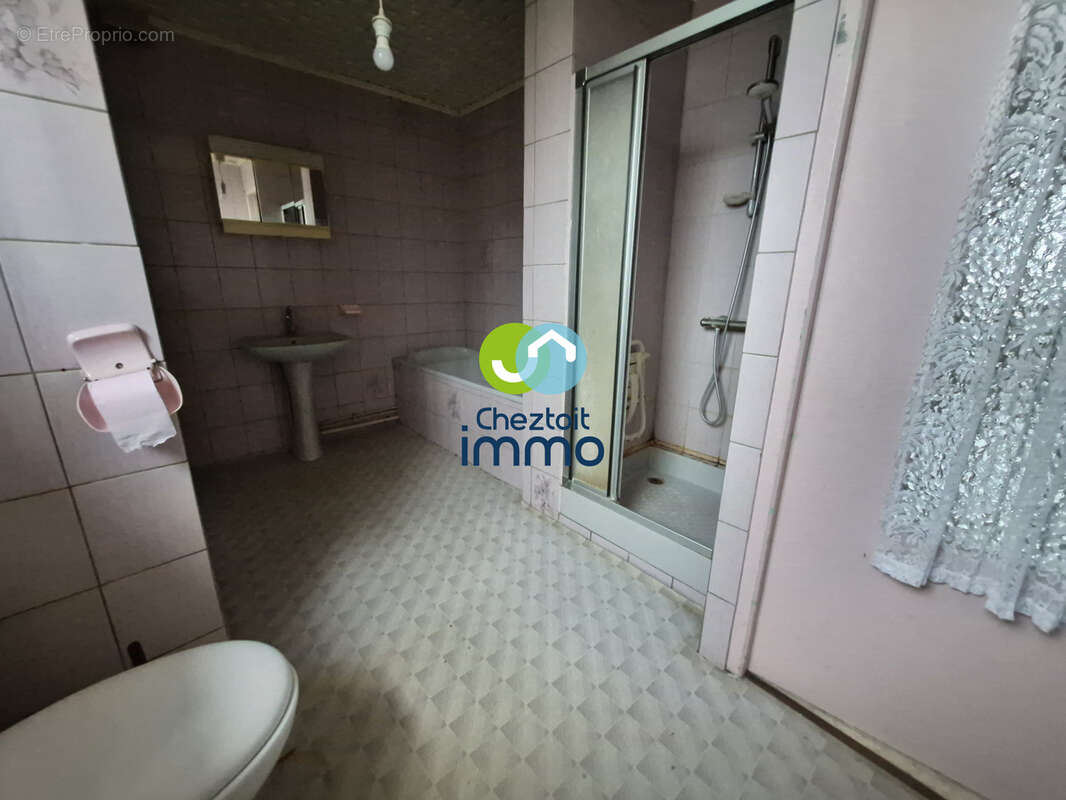 Ensemble immobilier - photo 18