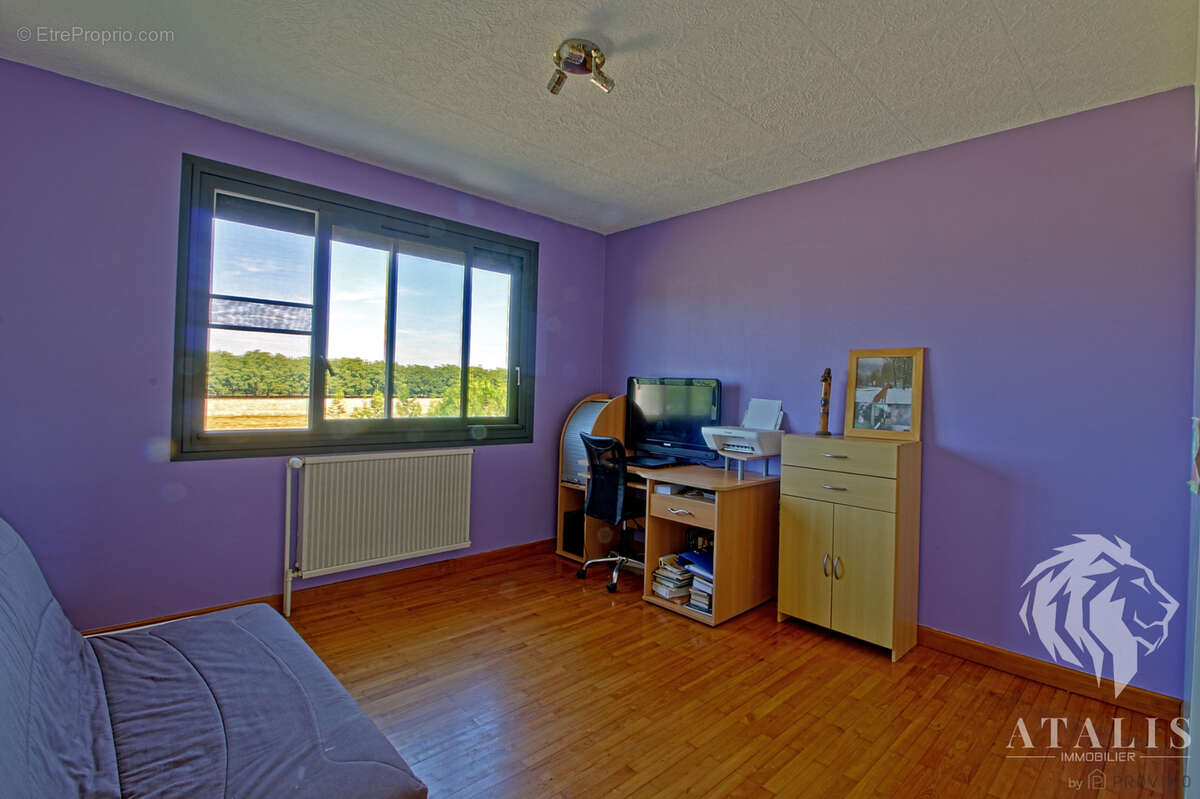 Maison à SAINT-HILAIRE-DU-ROSIER