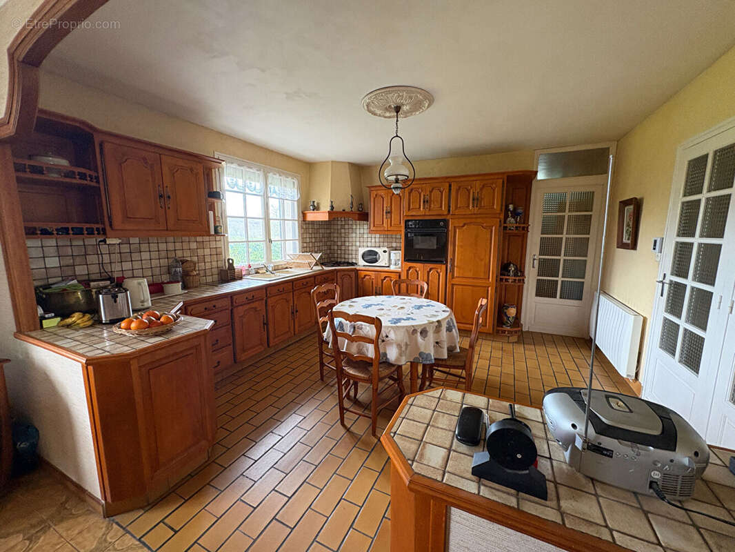 Maison à CHERRE
