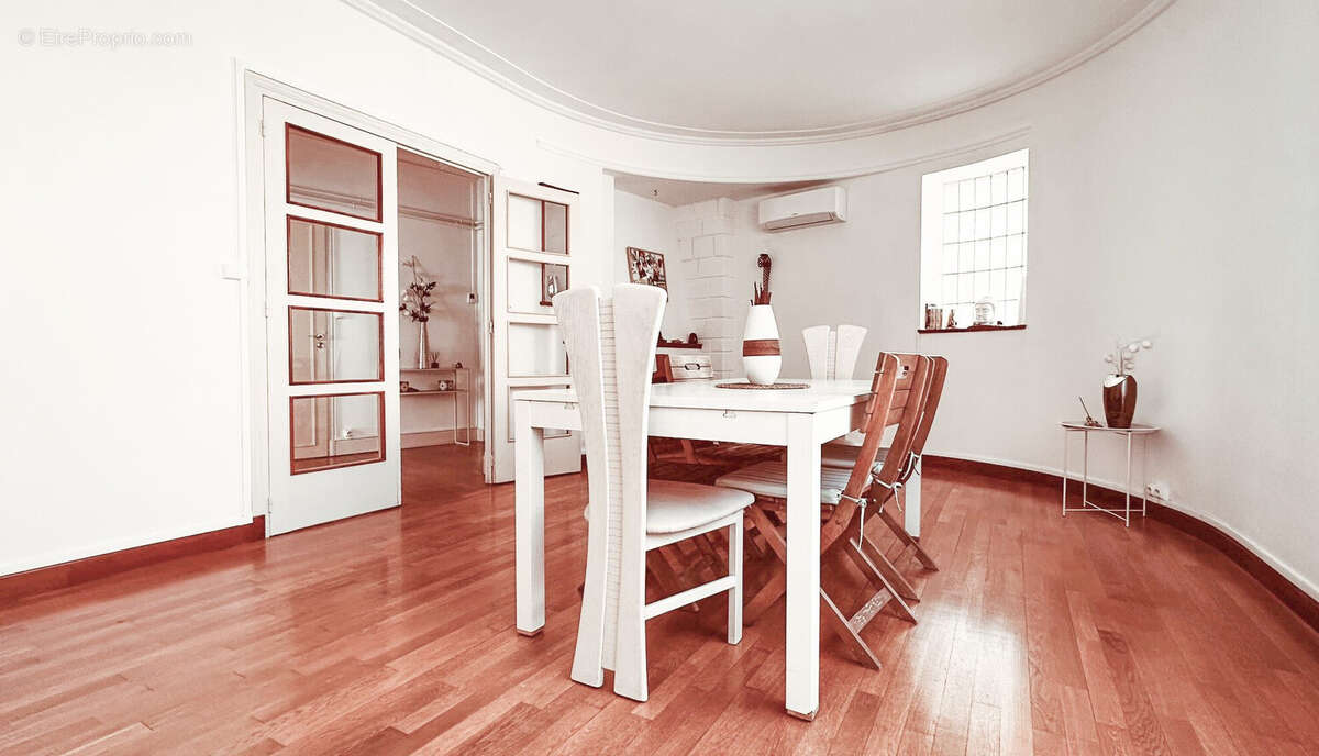 Appartement 107 m² à Vichy  - photo 5