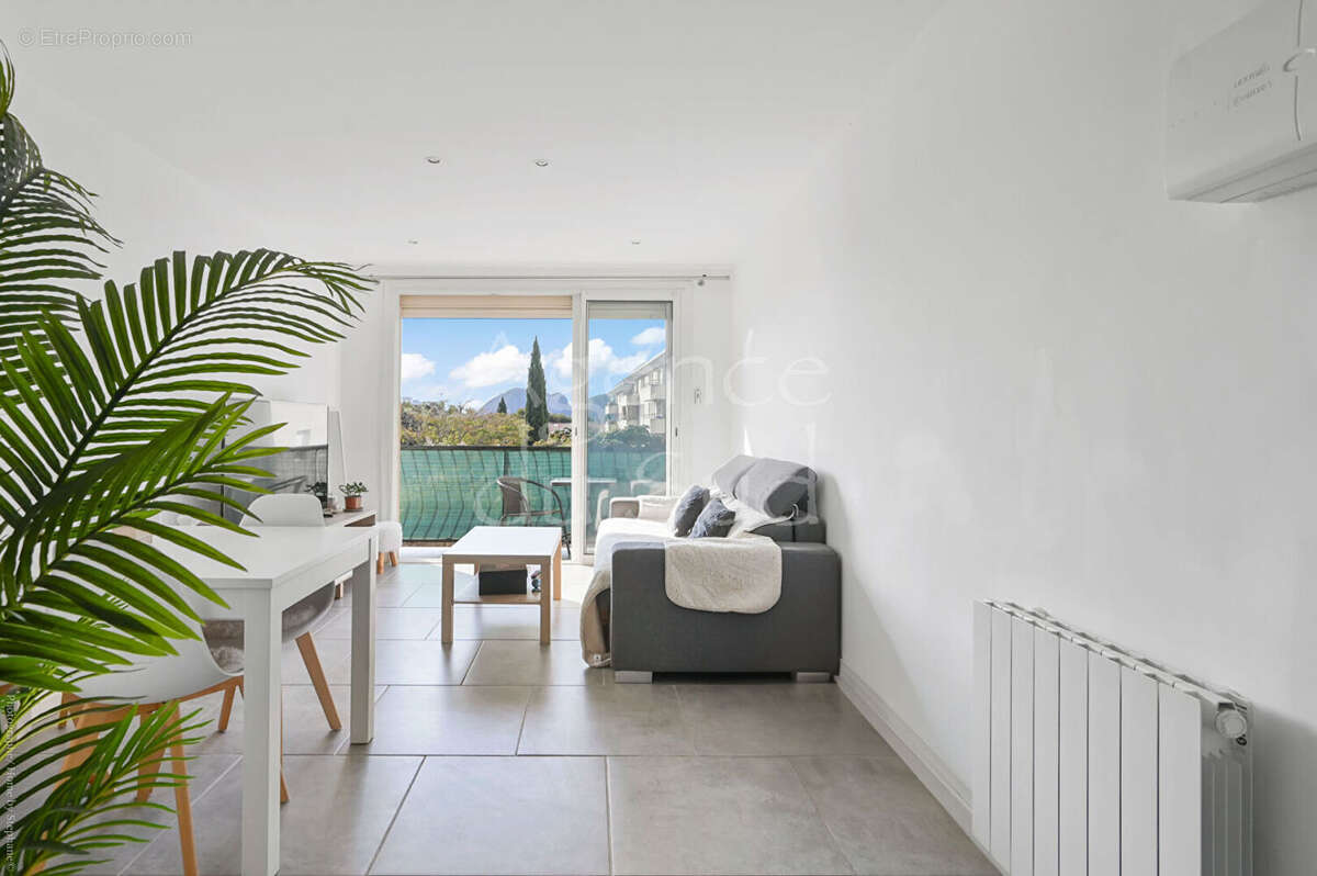 EXCLUSIVITE - Appartement type 3 de 56m² avec balcon et stationnement. - photo 4