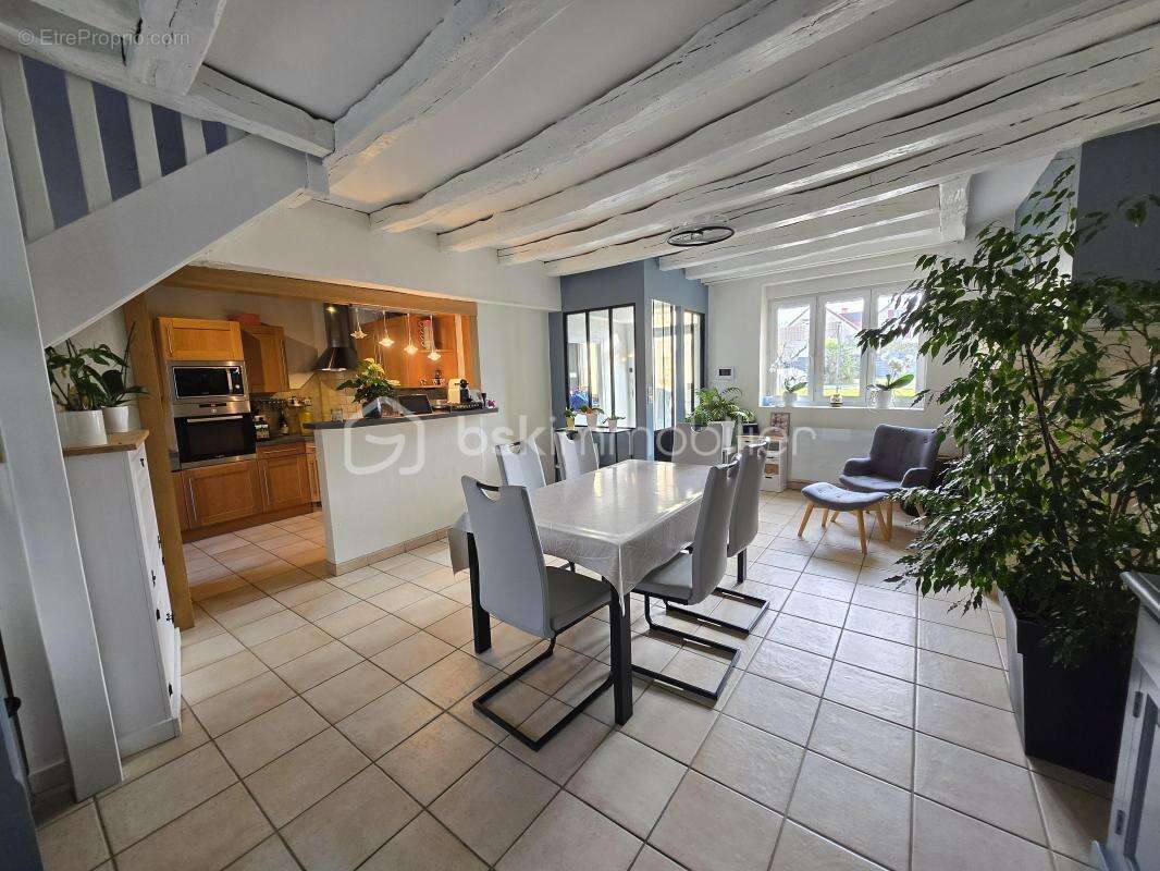 Magnifique Maison de Village de 251m² avec dépendances et piscine à Marzy - photo 6