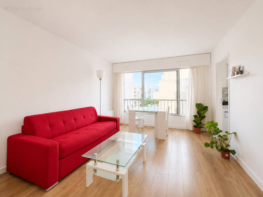 Appartement à COURBEVOIE