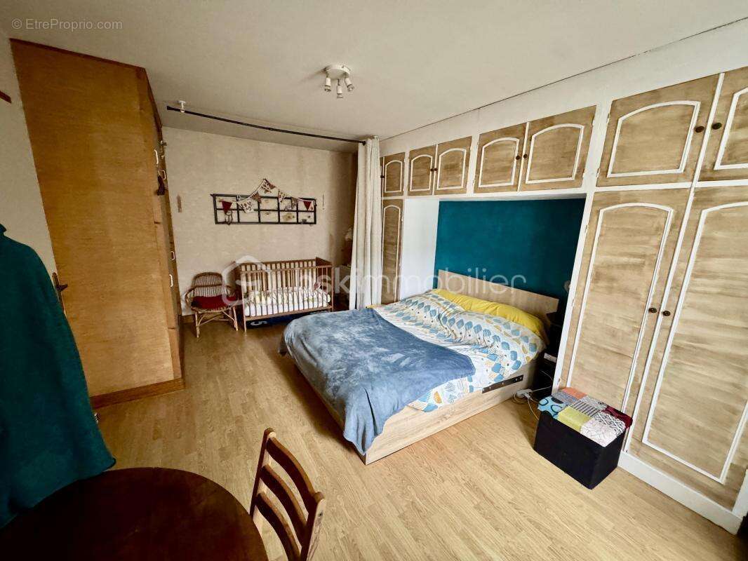 Maison à SAINT-CYR-SUR-LOIRE