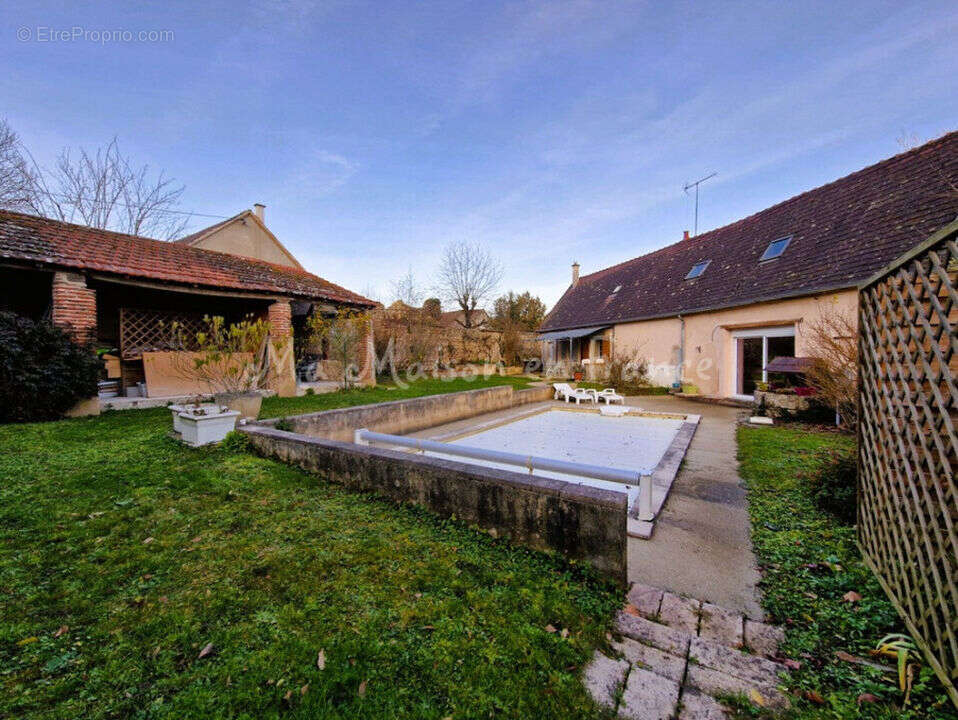 Maison à SAINT-POURCAIN-SUR-SIOULE