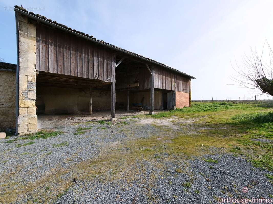 Maison à SAINT-ESTEPHE