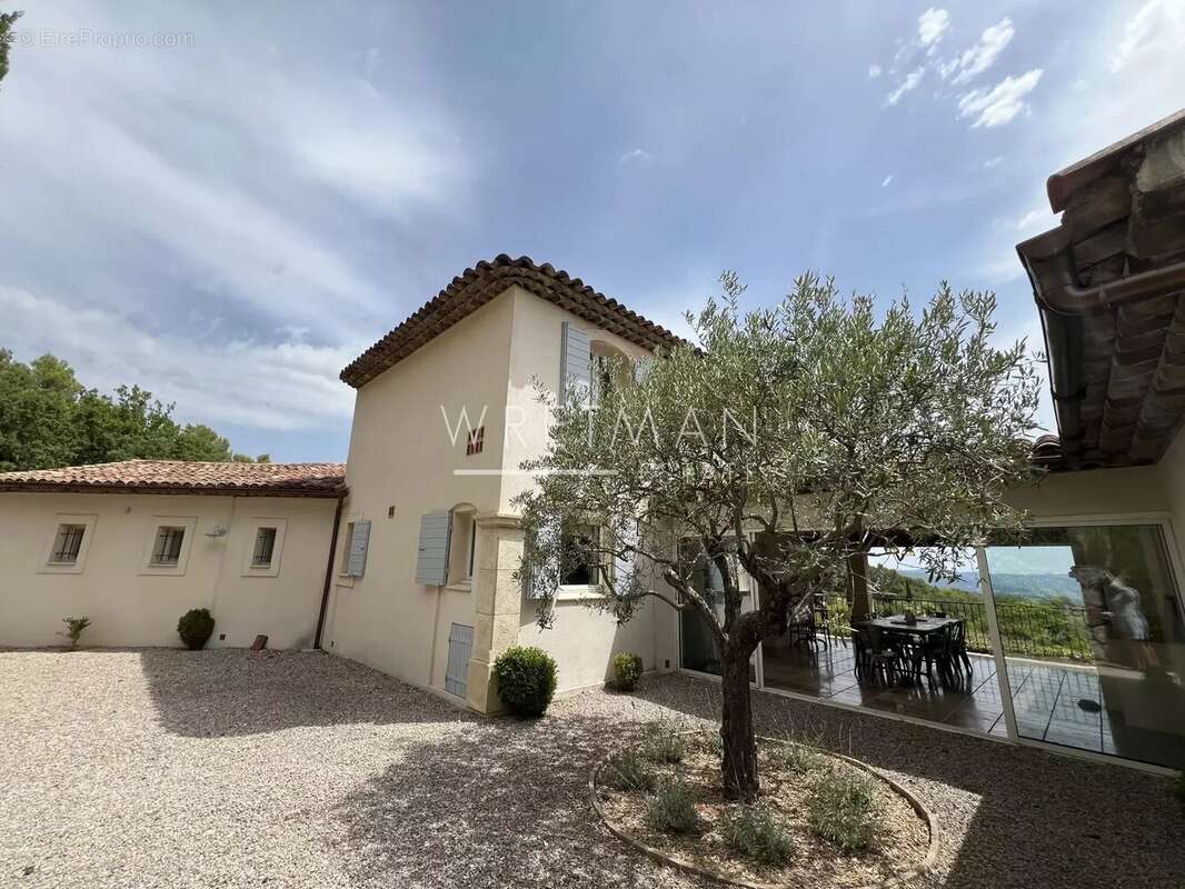 Domaine exceptionnel avec piscines et vue panoramique - Seillans - photo 4