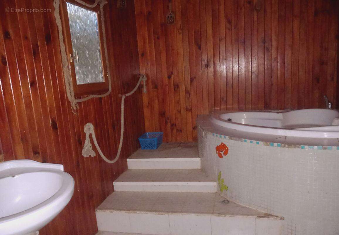 Terrain à ESPONDEILHAN