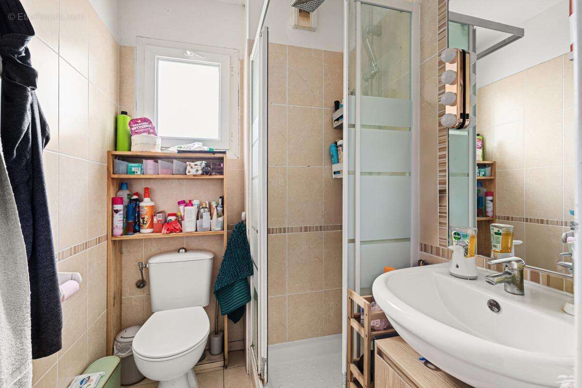 Maison à ROQUEBRUNE-SUR-ARGENS