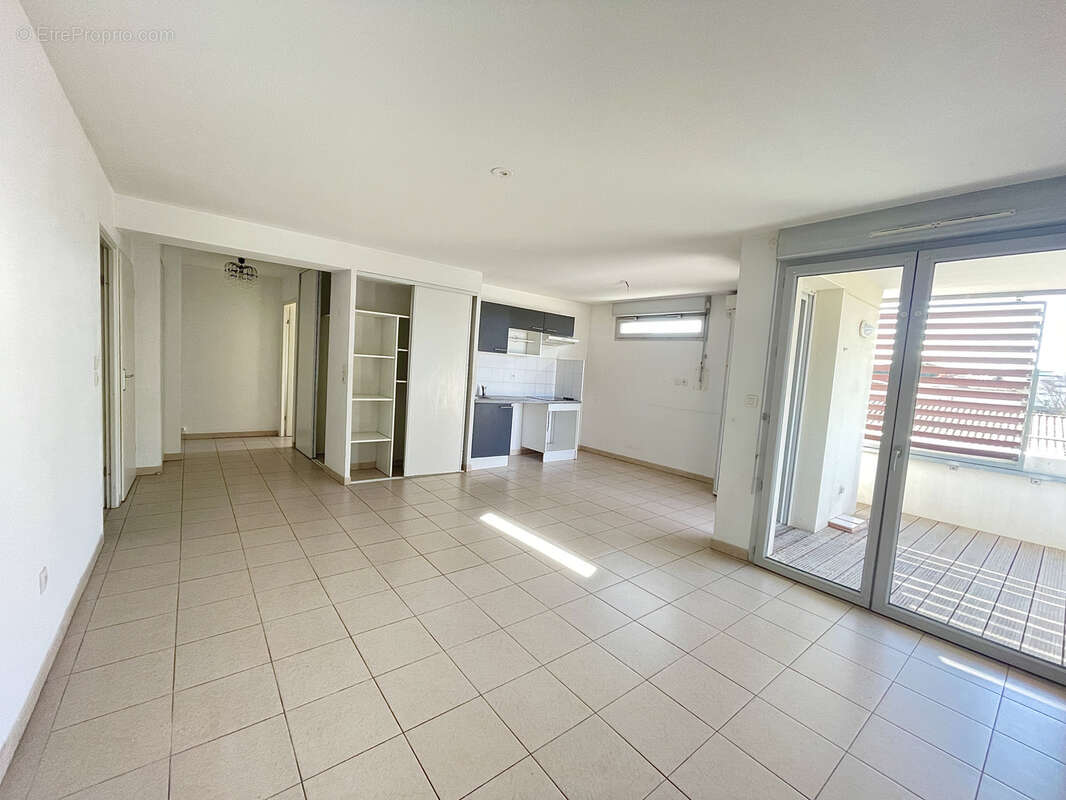 Appartement t4 avec terrasse et parking - photo 3