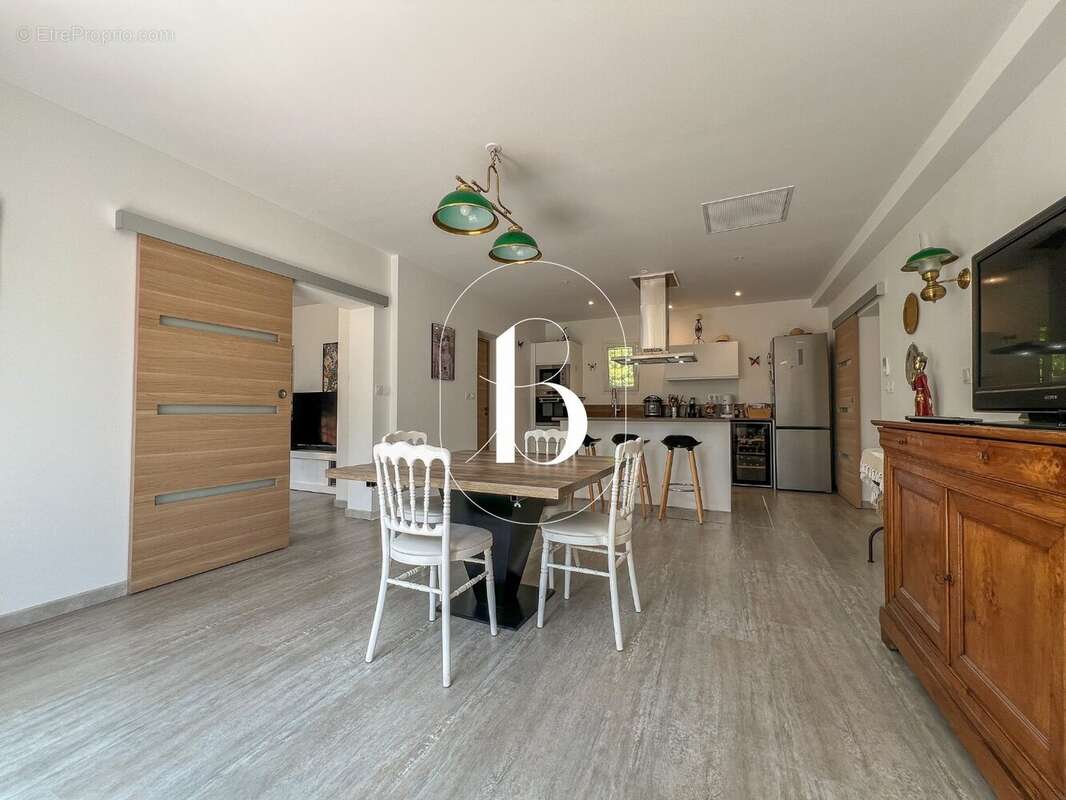 Maison à GOUDARGUES