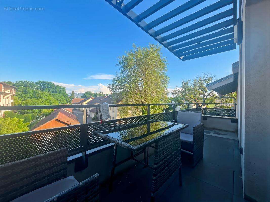 Appartement à PREVESSIN-MOENS