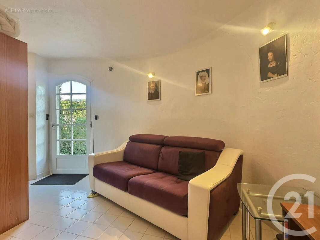 Maison 194 m² à Le Rouret  - photo 5