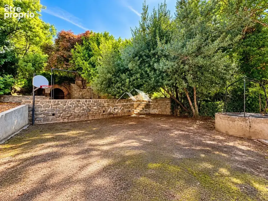 Maison de caractère 238 m² – Piscine, puits et potentiel de 3 logements - photo 7