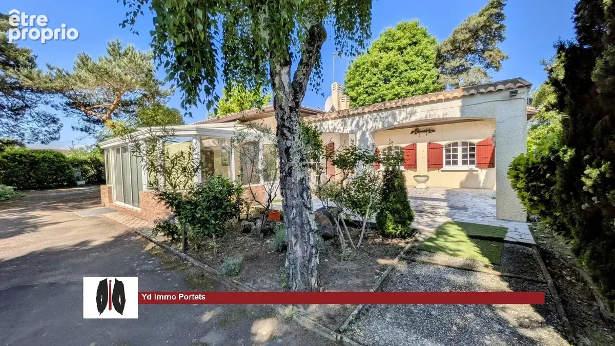 Photo Maison à Portets au prix de 352 000€