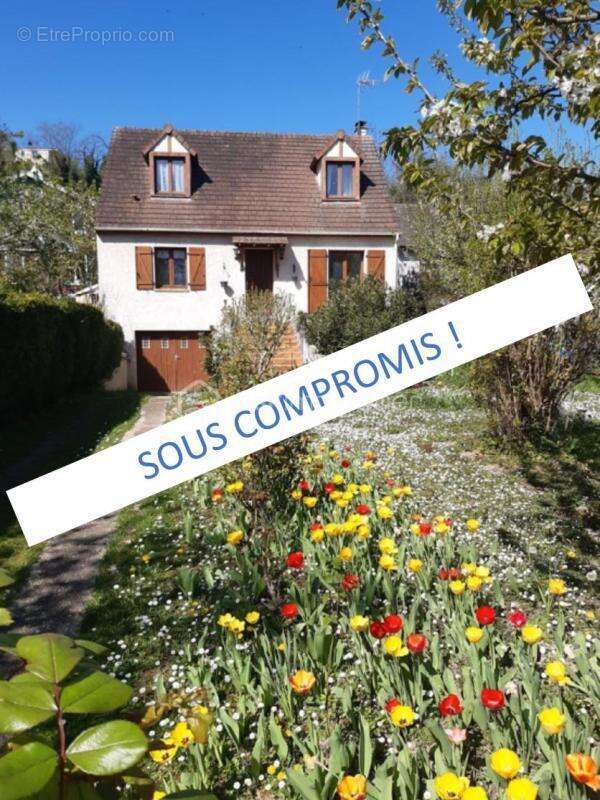 Maison à CORBEIL-ESSONNES