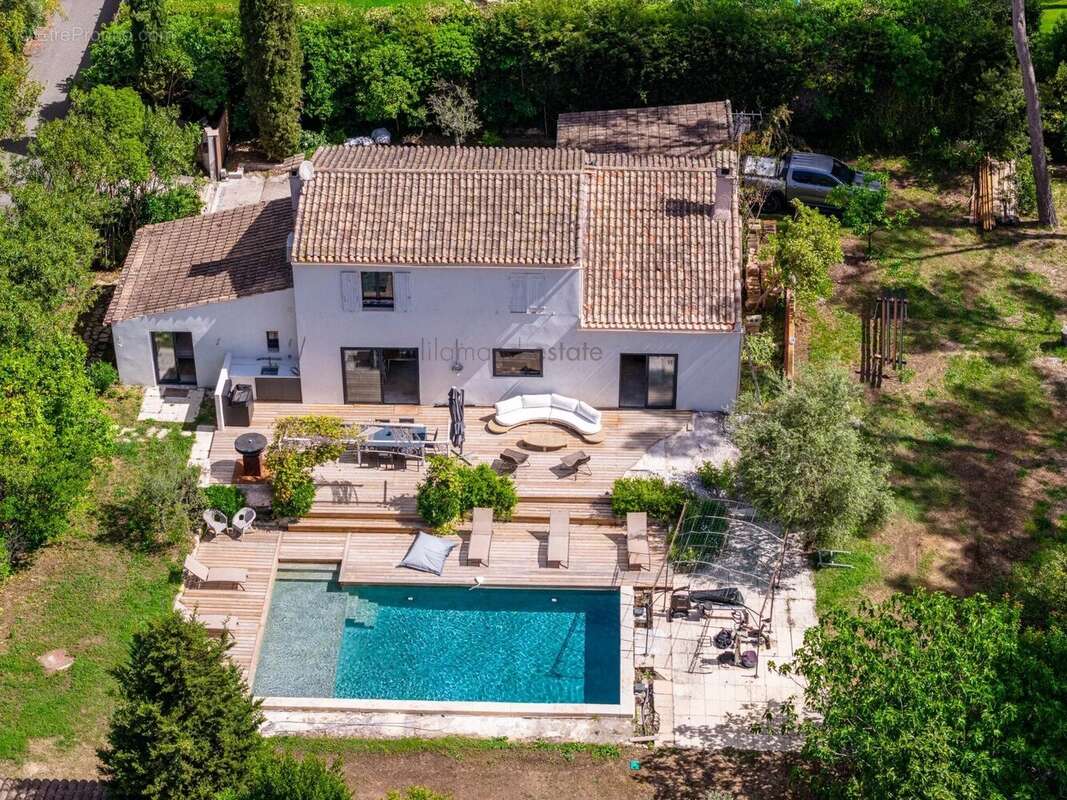 Maison à MOUGINS